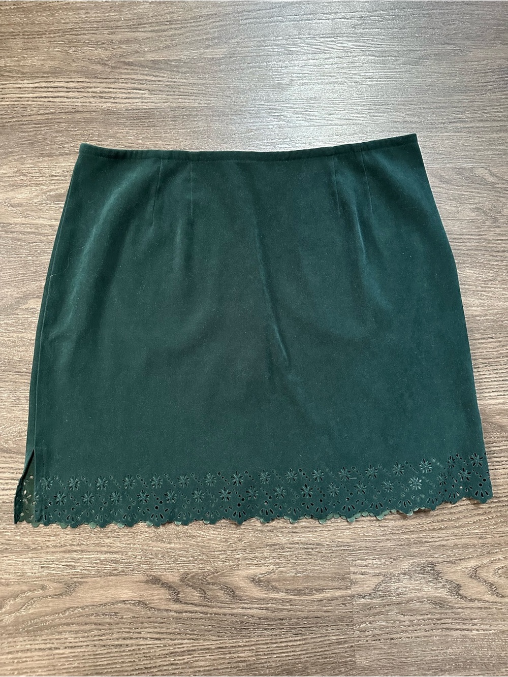 Venezia Green A-Line Skirt Sz 20 Laser Cut Eyelet Hem Side Slits